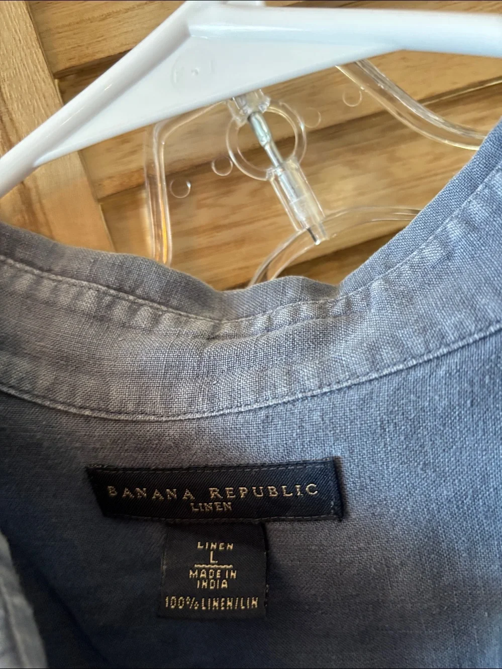 Banana Republic Men's Blue Linen Button-Up Shirt Large